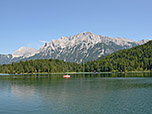 Blick über den Lautersee zum Karwendel
