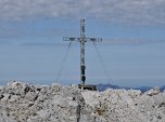 Das Gipfelkreuz der Ehrwalder Sonnenspitze (2417 m)