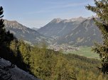 Hinter Lermoos die Kohlbergspitze 