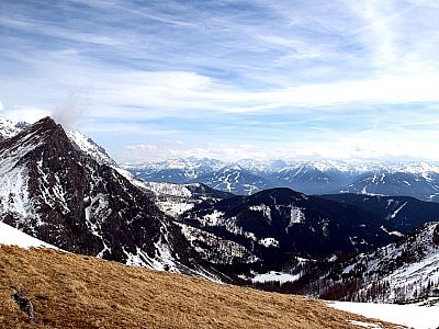 Der Ausblick am Gipfel nach Südosten