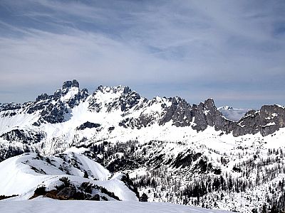 Die Kette mit der Bischofsmütze im Nordwesten