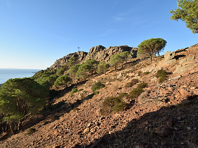 Vom Norden nähern wir uns dem Kreuz