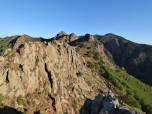 Der Ausblick nach Süden auf den Monte Castello und den Cima del Monte