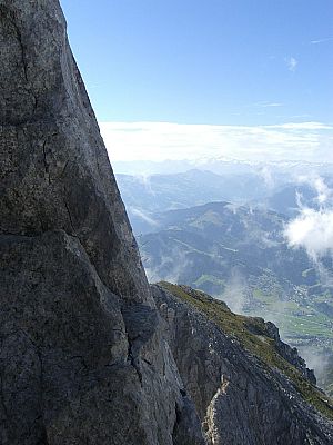 ...die Wand empor...