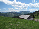 Blick über die Lanzenalm zum Dachstein