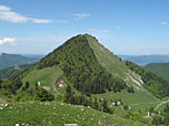 Blick vom Gipfel zum Faistenauer Schafberg