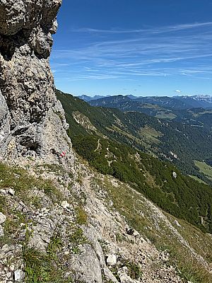 Nach einer Felswand...