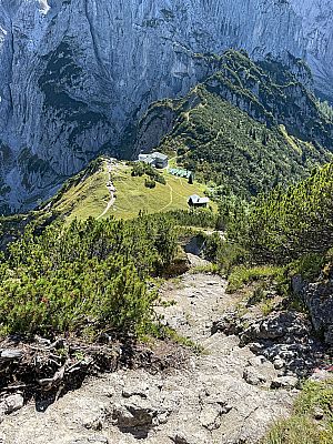 ...und immer dem Stripsenjochhaus entgegen