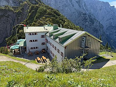 Das Stripsenjochhaus