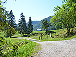 ...erreichen wir das Almgelände der Knogleralm
