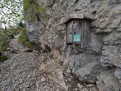 dann erreichen wir auf ca. 1200 hm das Wandbuch 