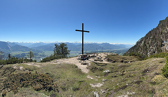 Feuerköpfl (1291 m) und Höhlensteinhaus von Schneeberg