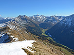 Unten im Tal verläuft die Jaufenpassstraße