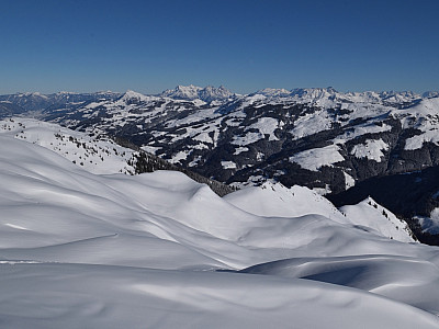 Die Loferer Steinberge, die Berchtesgadener Alpen
 und die Leoganger Steinberge