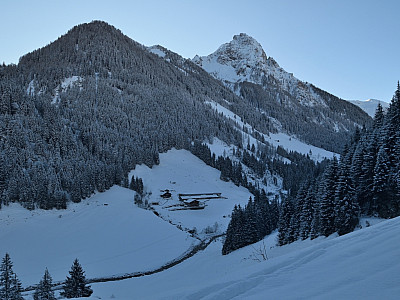 Die Schaukäserei unterhalb der Hex und des Großen Rettensteins