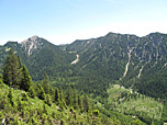 Blick zu Hirschbühel und Ziegspitz