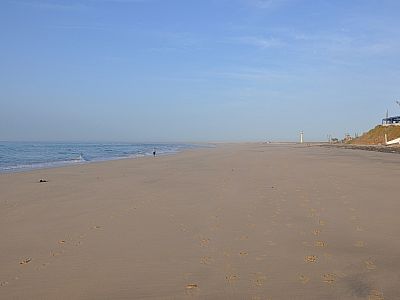 So leer ist der Strand nur am frühen Morgen