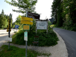 Bereits am Parkplatz ist der Gamsknogel mit gut 3 Stunden angeschrieben