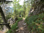 Der Weg ist gut markiert, aber nicht grade knieschonend