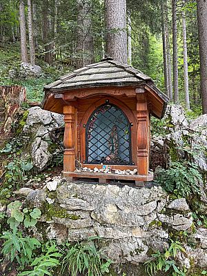 ...zum Bildstock „Bei unserer Lieben Frau“