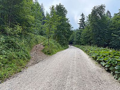 ...und verlassen diesen nach wenigen Minuten linkshaltend...