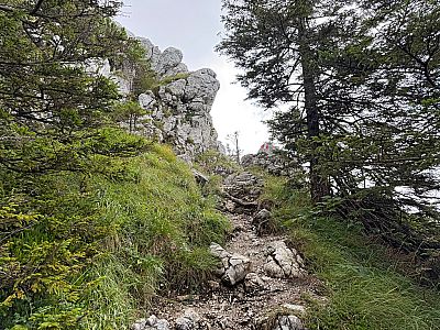 Wir nähern uns einem Felsköpferl