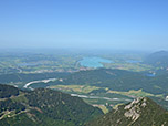 Blick zum hinunter zum Lech, der in den Forggensee fließt