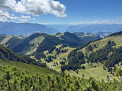 ...und über die Priener Hütte und den Wandberg auf das Inntal