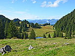 Von der Priener Hütte schauen wir zu den Bayerischen Voralpen