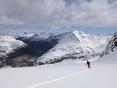 Über den Vadret da la fortezza fahren wir nach Norden Richtung Isla Persa ab