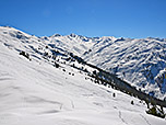 Hinten im Talschluss der Rosskopf und der Rastkogel
