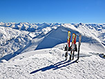 Blick über den Nebengipfel auf die Zillertaler Alpen