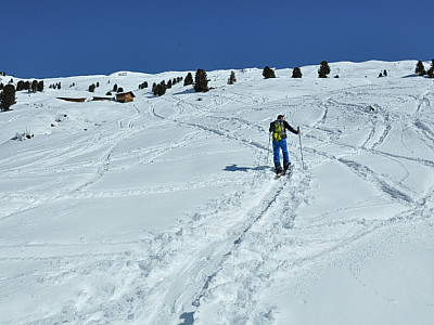 Vor uns der Außermelang-Hochleger.
