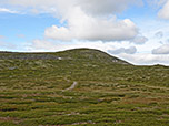 Blick von der Passhöhe zum Skarven