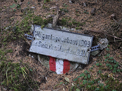 Die Weganlage wurde 1909 erreichtet