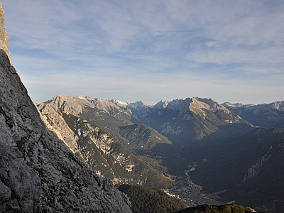 Blick über Scharnitz nach Osten