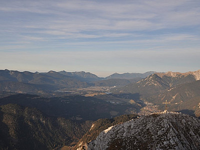 Gipfelaussicht Richtung Nordosten nach Mittenwald 