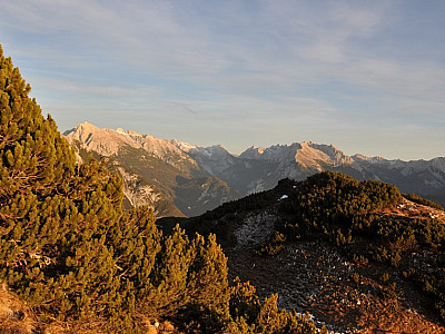 In der Scharte vor der Arnspitzhütte ...