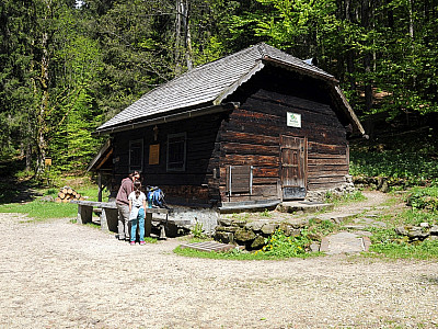 Die kleine Hütte an der Höllbachschwelle