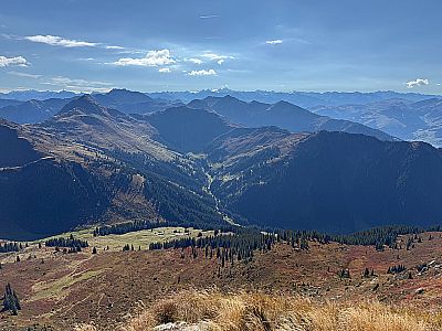 Blick über den Saalkogel zum Großvenediger