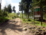 Nach 1.2 km biegen wir rechts Richtung Osserwiesen ab