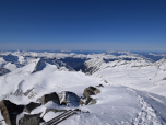 Der Ausblick nach Norden bis zum schneefreien Salzachtal