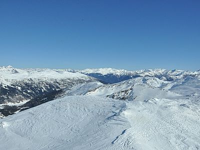 Blick über die Allerleigrubenspitze zum nördlichen Wipptal
