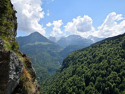 Schön ist links der Jenner zu sehen