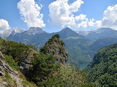 Im Hintergrund Hoher Göll, Hohes Brett, Jenner und der Fagstein