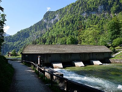 Nach Westen überqueren wir die Königsseer Ache
