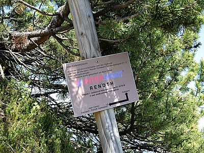 Wer will, biegt hier links zur Alpincenter Route (E) in die Gipfelwand ab