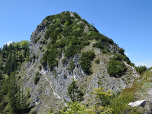 Links ist schön der Klettersteig über die Gipfelwand zu sehen