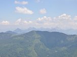 Breitenberg und Aggenstein, im Dunst die Zugspitze