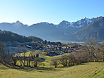 Blick über Achberg zum Geigelstein